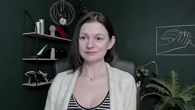 VivianWILD online show from 02-10-26, 07:07