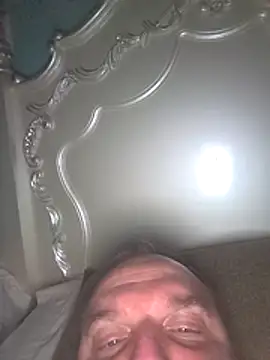 Erick323 online show from 02-16-26, 06:31