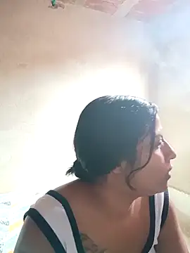 Giselabrunette25 online show from 11-30-25, 03:49