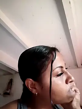 Giselabrunette25 online show from 02-26-26, 09:47