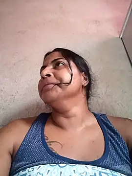 Giselabrunette25 online show from 03-03-26, 03:07