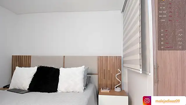 MalejaDiaz  online show from 01-14-26, 02:55