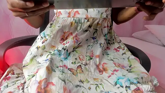 Hilary-banks online show from 01-31-25, 04:03