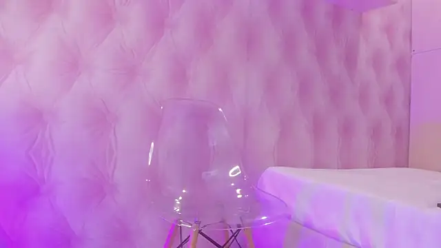 Hilary-banks online show from 02-28-25, 04:43