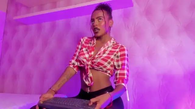 Hilary-banks online show from 03-07-25, 06:35