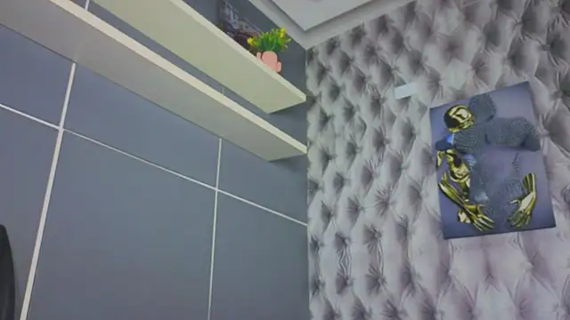 Hilary-banks online show from 09-17-25, 04:25