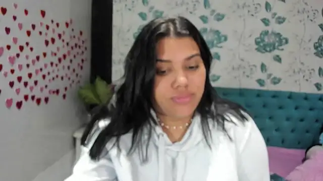 LindaBreeS online show from 02-17-25, 04:59