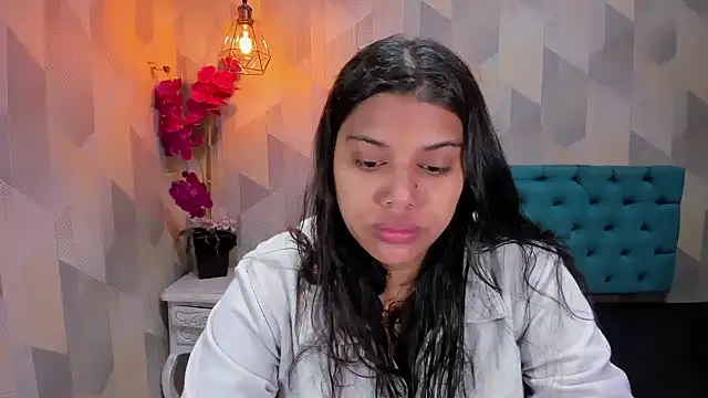 LindaBreeS online show from 11-30-25, 01:15