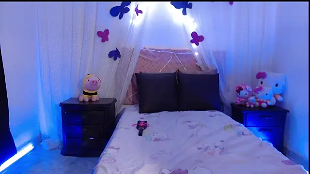 HanaWayne online show from 02-19-25, 01:06