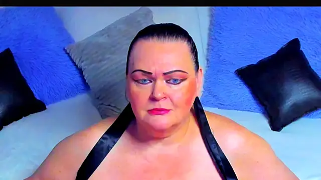 MilanaBiegert online show from 08-02-26, 04:22
