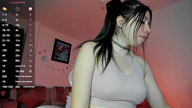 Snapshot of katty_snow chatting on 03-05-25, 12:38 katty snow online show from 03-05-25, 12:38