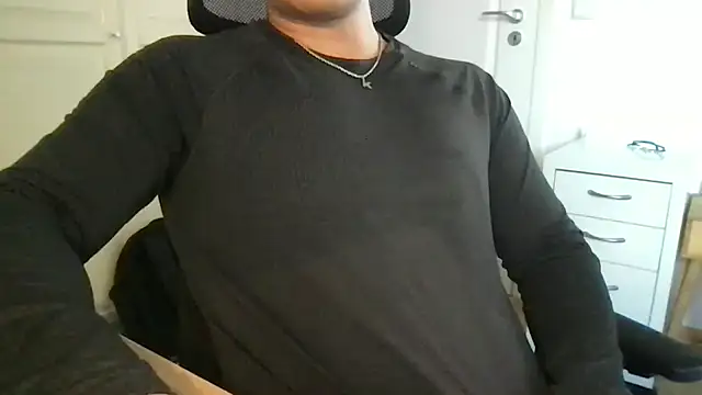 jungcock3210 online show from 09-23-25, 01:03