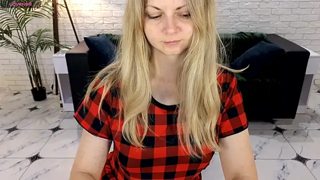 SmilingEmily  online show from 10-14-25, 06:14
