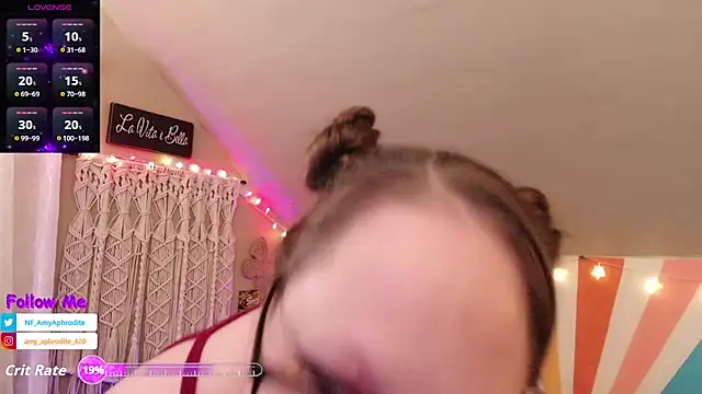 Snapshot of AmyAphrodite chatting on 09-23-25, 03:42 AmyAphrodite online show from 09-23-25, 03:42