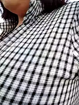 Lucia8600 online show from 07-19-26, 05:49