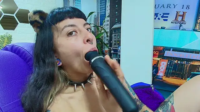 Naughty Kittenm online show from 03-07-25, 01:29