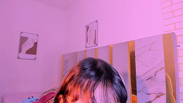 Snapshot of laurem-paulette chatting on 11-01-25, 01:13 laurem-paulette online show from 11-01-25, 01:13