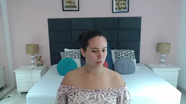 MadisonJenner online show from 01-03-25, 12:52