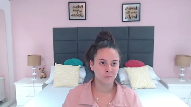 MadisonJenner online show from 01-11-25, 05:31