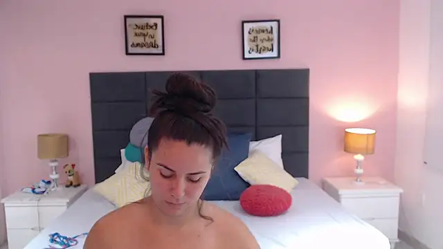 MadisonJenner online show from 01-19-25, 02:59