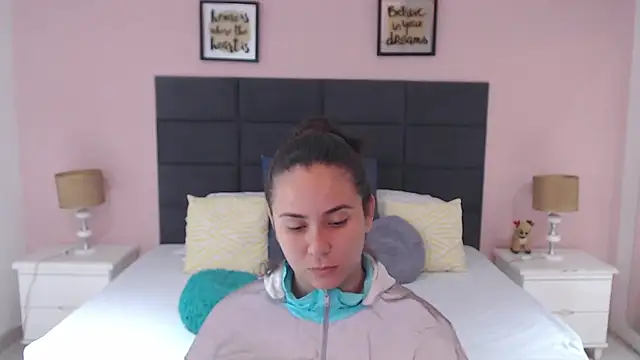 MadisonJenner online show from 01-30-25, 12:06