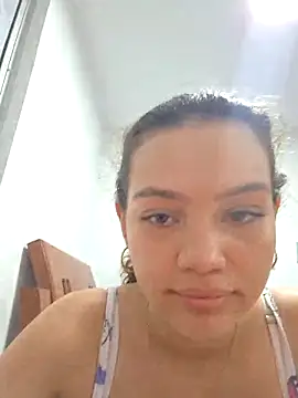 Snapshot of Angela_hank2 chatting on 06-10-26, 02:34 Angela hank2 online show from 06-10-26, 02:34