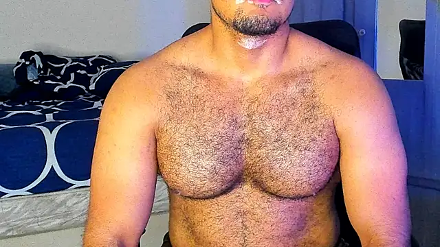 Big furry bear13 online show from 03-19-25, 07:40