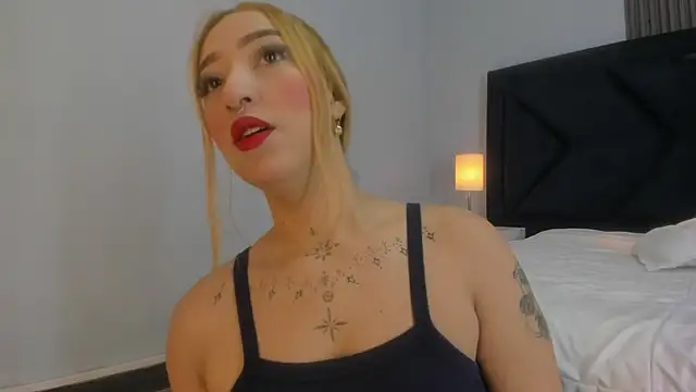 MollyCruz online show from 02-15-25, 11:39