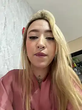 MollyCruz online show from 06-19-26, 02:16