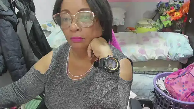 Mrs mommy  online show from 05-11-26, 11:46