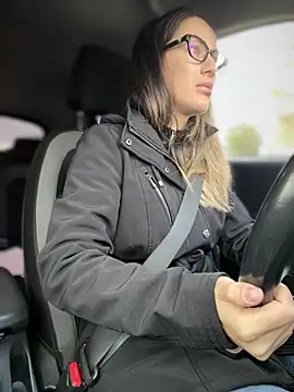 HotXMom online show from 11-14-25, 06:45