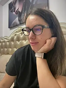 HotXMom online show from 06-12-26, 06:23
