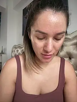 HotXMom online show from 06-15-26, 06:48