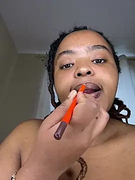Snapshot of Linahlove chatting on 07-11-26, 10:07 Linahlove online show from 07-11-26, 10:07
