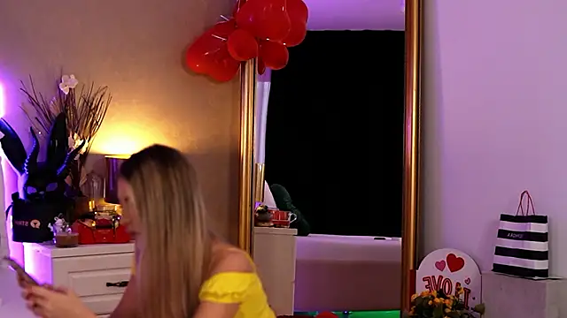 EvellineClaire online show from 03-19-26, 07:45