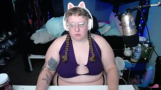 FatVeronica online show from 02-12-25, 04:00