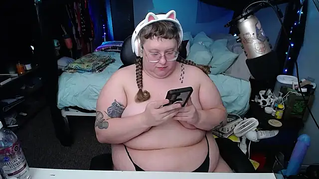 FatVeronica online show from 02-20-25, 04:36