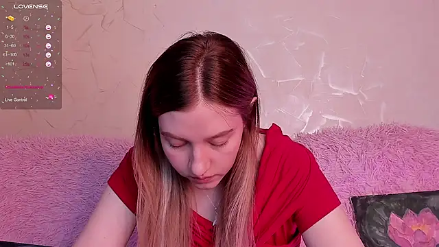 Snapshot of Ksuhesa chatting on 03-15-25, 10:13 Ksuhesa online show from 03-15-25, 10:13