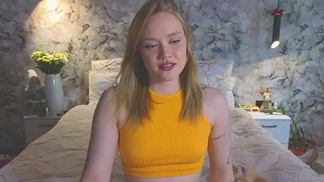 Aurora Golden1 online show from 06-13-26, 12:03