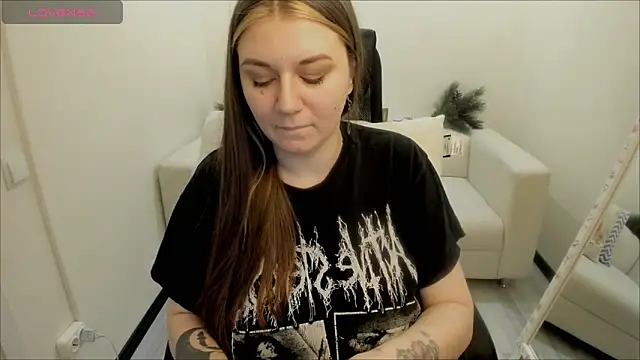 AlisaBacker online show from 12-26-24, 10:41