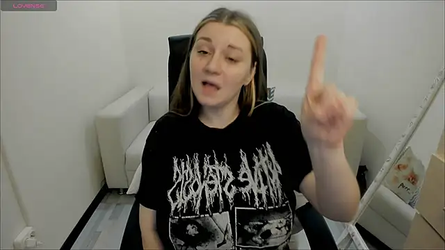 AlisaBacker online show from 01-29-25, 03:01