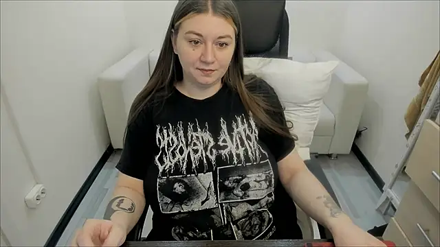 AlisaBacker online show from 02-25-25, 04:21