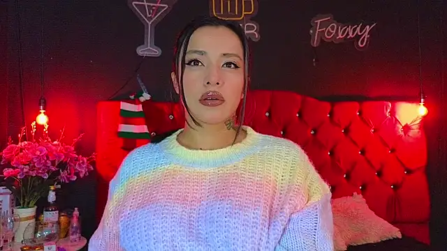 Snapshot of foxxy_nasty chatting on 12-18-24, 07:19 foxxy nasty online show from 12-18-24, 07:19