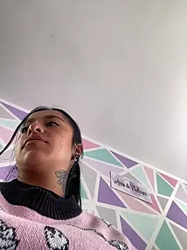 Snapshot of foxxy_nasty chatting on 02-15-25, 08:22 foxxy nasty online show from 02-15-25, 08:22