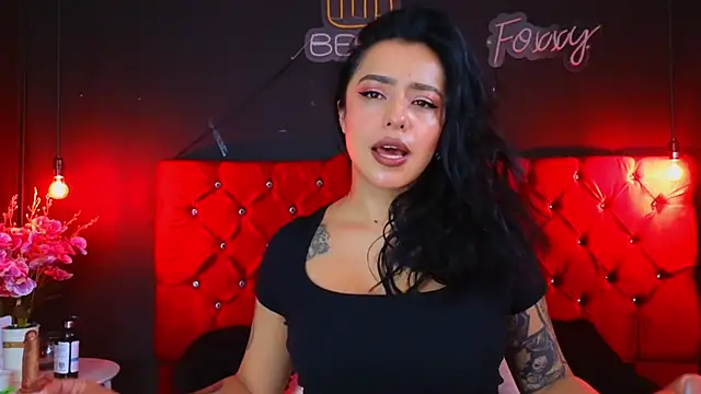 Snapshot of foxxy_nasty chatting on 02-18-25, 05:31 foxxy nasty online show from 02-18-25, 05:31