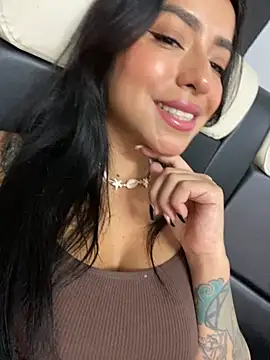 Snapshot of foxxy_nasty chatting on 10-09-25, 04:38 foxxy nasty online show from 10-09-25, 04:38