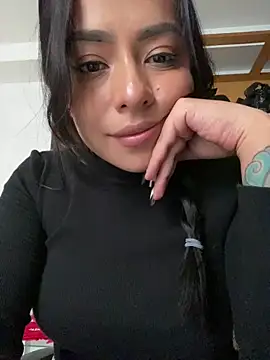 Snapshot of foxxy_nasty chatting on 10-18-25, 07:03 foxxy nasty online show from 10-18-25, 07:03