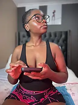 Candy-Heart online show from 02-05-25, 05:09