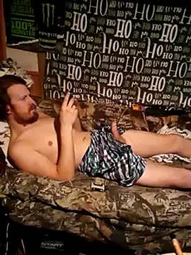 Snapshot of hothippie420 chatting on 01-08-25, 06:41 hothippie420 online show from 01-08-25, 06:41