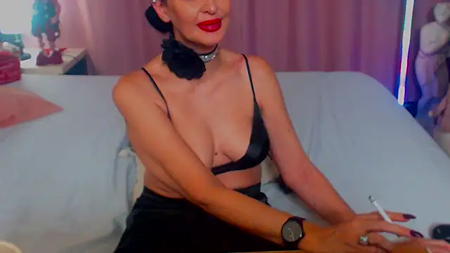 Snapshot of shannon4u chatting on 12-19-24, 06:23 shannon4u online show from 12-19-24, 06:23